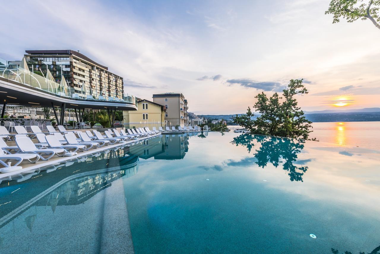 Grand Hotel Adriatic Opatija Exteriör bild